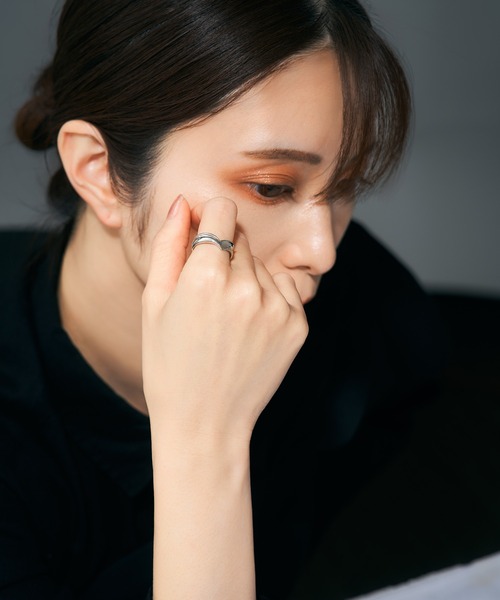 Jewel closet by L&Co.(ジュエルクローゼットバイエルアンドコー)の「プラチナ リング(リング・レディース・プラチナム・11号/13号/15号)」の3枚目の写真