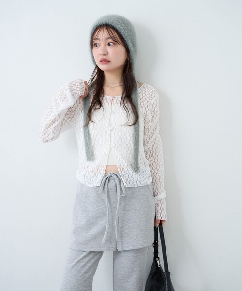 Kastane(カスタネ)の「ファーリボンビーニー(ニットキャップ/ビーニー・レディース・アイボリー/グレー/ブラウン・FREE)」の8枚目の写真