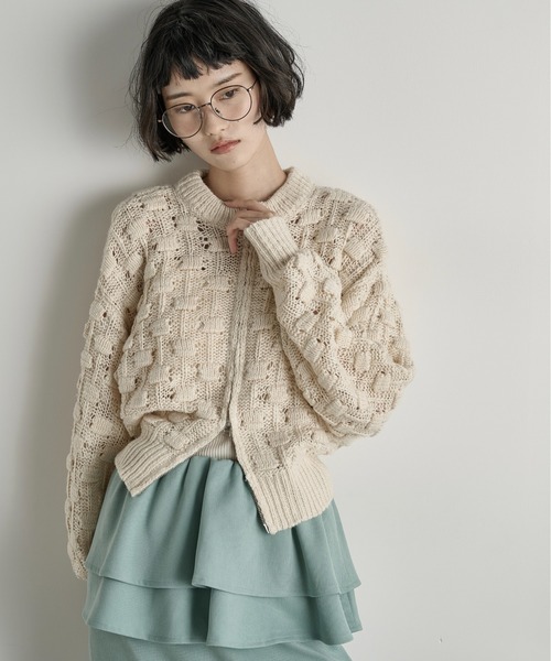 THE YOn(ザヨン)の「ジャガードニットダブルZIPカーディガン(カーディガン/ボレロ・レディース・サーモンピンク/ブラック/アイボリー・FREE)」の2枚目の写真