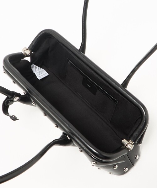 OSOI（オソイ）の「＜OSOI＞BOAT WIDE MINI STUD バッグ（ショルダーバッグ・レディース・ブラック・FREE）」の10枚目の写真