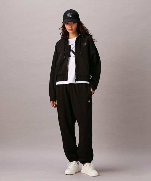 Calvin Klein（カルバン・クライン）の「アーカイブロゴスウェットジョガーパンツ（スウェットパンツ・レディース・ブラック・M/XS/S）」の6枚目の写真