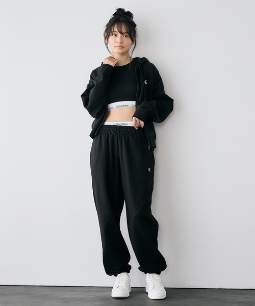 Calvin Klein（カルバン・クライン）の「アーカイブロゴスウェットジョガーパンツ（スウェットパンツ・レディース・ブラック・M/XS/S）」の7枚目の写真