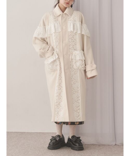 merry jenny（メリージェニー）の「レースデコラティブコート（チェスターコート・レディース・アイボリー/ピンク/グレー・FREE）」の2枚目の写真