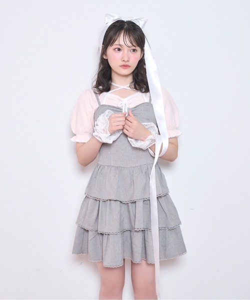Honey Cinnamon(ハニーシナモン)の「リボンロゴチャーム3段フリルジャンスカ(ジャンパースカート・レディース・グレー/ブラック・FREE)」の3枚目の写真