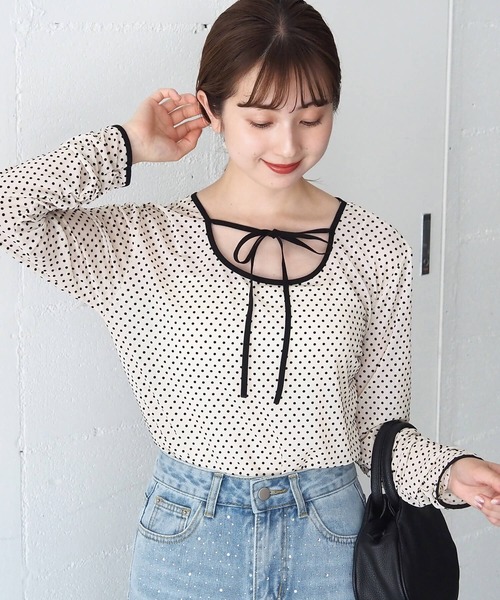 tiptop(ティップトップ)の「前後2wayアソートパイピングシアーロンT(Tシャツ/カットソー・レディース・ブラック系その他/チャコールグレー/アイボリー/ブラック/ホワイト系その他・FREE)」の2枚目の写真