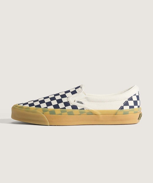 VANS(バンズ)の「VANS PREMIUM スリッポン / LX Classic Slip-On 98 CHECKERB VN000E96GR11(スリッポン・メンズ・ネイビー系・4.5/5/5.5/6/6.5/7/7.5/8/8.5/9/10/10.5/11/12/9.5/4)」の1枚目の写真
