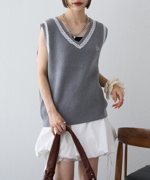 w closet（ダブルクローゼット）の「【25AW】レースニットベスト（ベスト・レディース・ネイビー/グレー/ブルー・FREE）」の4枚目の写真