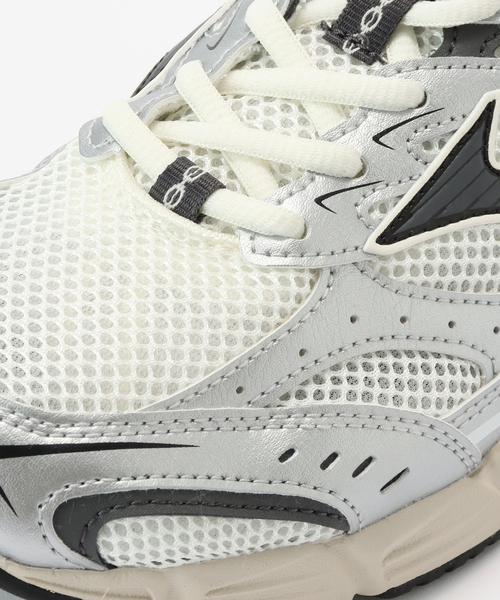 IENA(イエナ)の「MIZUNO/ミズノ MXR スニーカー D1GA2451(スニーカー・レディース・ホワイト/チャコールグレー・23cm/23.5cm/24cm/24.5cm/25cm)」の10枚目の写真