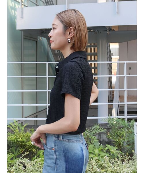 Ungrid(アングリッド)の「カットジャカードポロシャツ(ポロシャツ・レディース・ブラック/オフホワイト・FREE)」の5枚目の写真