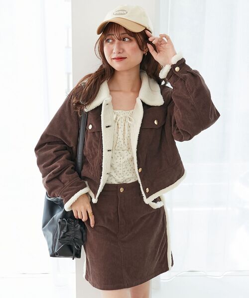 MAJESTIC LEGON（マジェスティックレゴン）の「ボアトリムクロップドジャケット（その他アウター・レディース・ネイビー/ブラウン・SMALL/MEDIUM）」の2枚目の写真