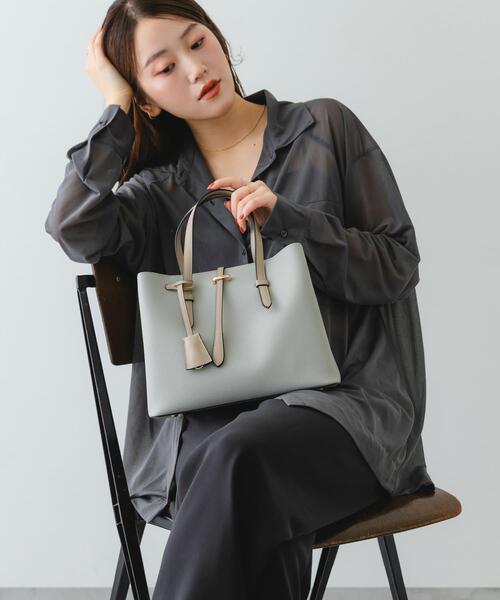RODE SKO(ロデスコ)の「チャーム付ミドルバッグ『Msize』(トートバッグ・レディース・グレー/ブラック系その他/アイボリー/ミント・ONE)」の6枚目の写真