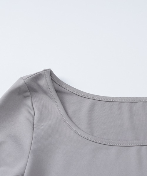 Vini（ヴィニ）の「【2点セット】キャミソール ＋ オフショルダー 長袖 Tシャツ SET（Tシャツ/カットソー・レディース・ブラック/グレー・LARGE/MEDIUM）」の3枚目の写真