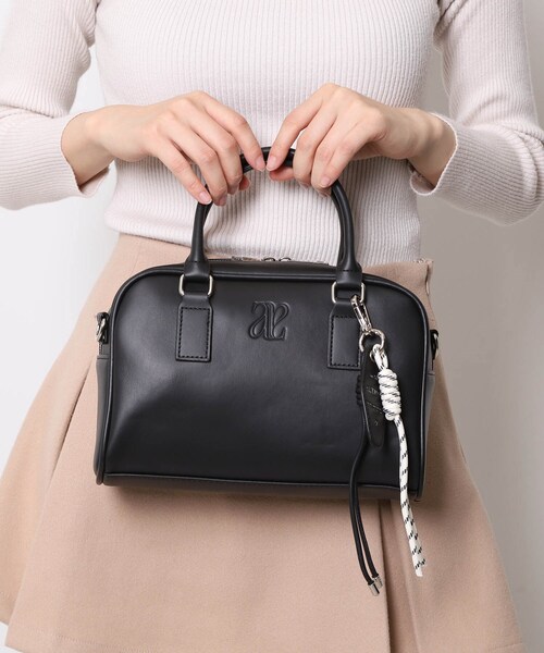 Ober Tashe(オーバータッシェ)の「2wayボストンショルダーバッグ(ショルダーバッグ・レディース・ブラック/アイボリー/ワインレッド・FREE)」の1枚目の写真