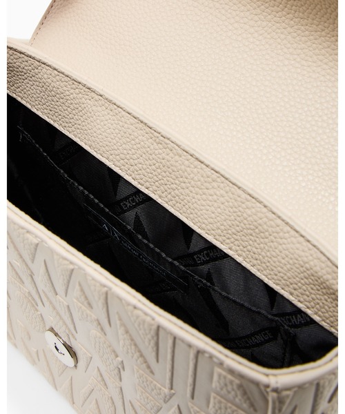 ARMANI EXCHANGE(アルマーニエクスチェンジ)の「【A|X アルマーニ エクスチェンジ】<ZOZO限定>オールオーバーエンボスロゴ ミニショルダーバッグ(グレイン)(ショルダーバッグ・レディース・ライトベージュ・FREE)」の3枚目の写真