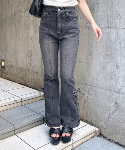 セール】【WEB限定】サイドレースアップ＆センターシームフレアデニム