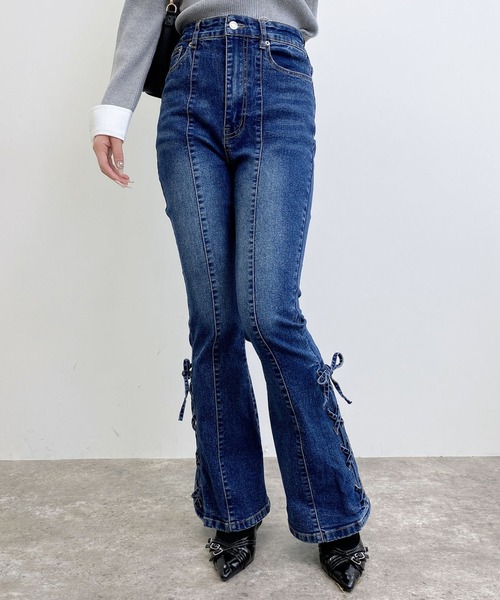 INGNI(イング)の「【WEB限定】サイドレースアップ&センターシームフレアデニムパンツ(デニムパンツ・レディース・ブルー系その他/グレー/ブルー系その他4/ブルー系その他3/ブルー系その他6/グレー系その他2/ブルー系5・M/S)」の21枚目の写真
