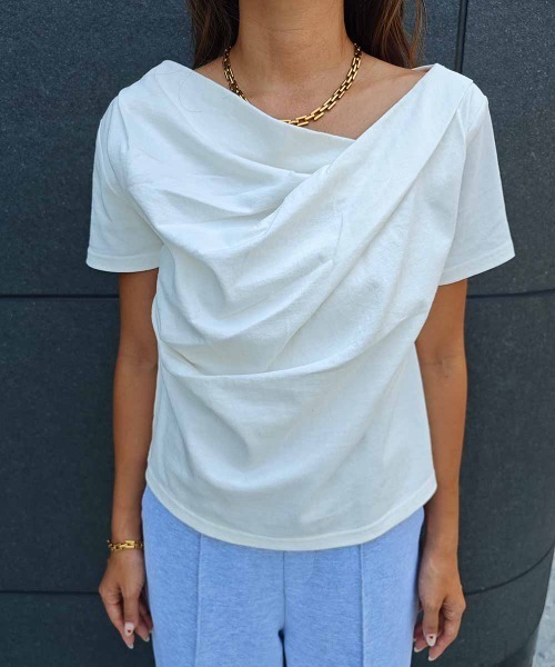 esutoreja(エストレジャ)の「ドレープショートスリーブトップス(Tシャツ/カットソー・レディース・ホワイト/オートミール/ブラック・FREE)」の11枚目の写真