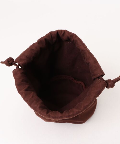 NiiNa(ニーナ)の「【 NiiNa / ニーナ 】高品質牛革2WAYイントレチャートラウンドバケットバッグ(インナーポーチ付き)(ショルダーバッグ・レディース・ブラウン/ブラック・FREE)」の21枚目の写真