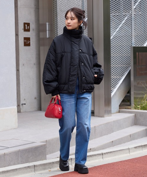 MONO-MART(モノマート)の「<撥水>2WAYドロストボリュームスリーブ 撥水ショート丈中綿モンスターブルゾン(ダウンジャケット/コート・レディース・アイボリー/ブラック/グレイッシュブルー/ライトカーキ・FREE)」の14枚目の写真