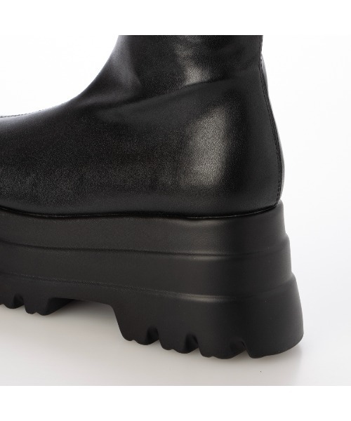 Mafmof（マフモフ）の「Mafmof(マフモフ)9cmトリプルソール厚底ストレッチショートブーツ（ブーツ・レディース・ブラック/ブラック系その他・S/M/L）」の15枚目の写真