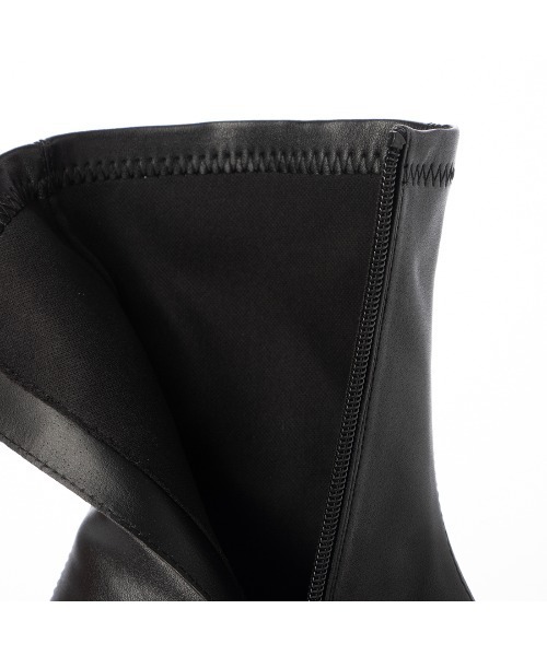 Mafmof（マフモフ）の「Mafmof(マフモフ)9cmトリプルソール厚底ストレッチショートブーツ（ブーツ・レディース・ブラック/ブラック系その他・S/M/L）」の17枚目の写真