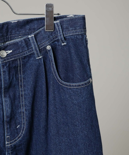 NANO universe（ナノユニバース）の「はっとり（マカロニえんぴつ）コラボ タックバギーデニム(セットアップ可)（デニムパンツ・メンズ・ネイビー・M/L）」の7枚目の写真