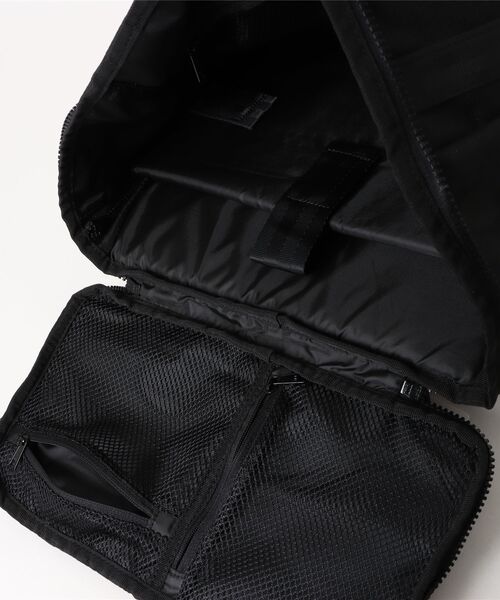 NEW ERA(ニューエラ)の「【NEW ERA/ニューエラ】BOX PACK MEDIUM(バックパック/リュック・メンズ・ブラック・FREE)」の4枚目の写真