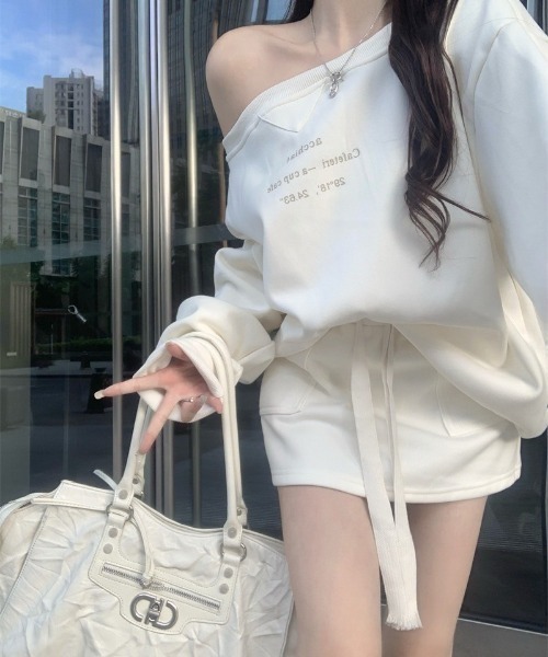 UP START(アップスタート)の「【LAMPOON】オフショルスエットセットアップ(セットアップ・レディース・グレー/ホワイト・LARGE/MEDIUM)」の3枚目の写真