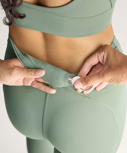 adidas by Stella McCartney（アディダスバイステラマッカートニー）の「aSMC TPR 7/8 L【adidas by Stella McCartney】 / アディダス adidas（レギンス/スパッツ・レディース・グリーン・X-LARGE/SMALL/MEDIUM/LARGE）」の13枚目の写真