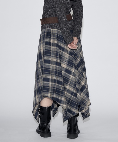 tinkerend(ティンカーエンド)の「Vintage-style Checked Asymmetry Skirt / ヴィンテージ風チェックアシンメトリースカート(スカート・レディース・ブラック/ネイビー・FREE)」の18枚目の写真