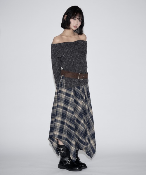 tinkerend(ティンカーエンド)の「Vintage-style Checked Asymmetry Skirt / ヴィンテージ風チェックアシンメトリースカート(スカート・レディース・ブラック/ネイビー・FREE)」の4枚目の写真