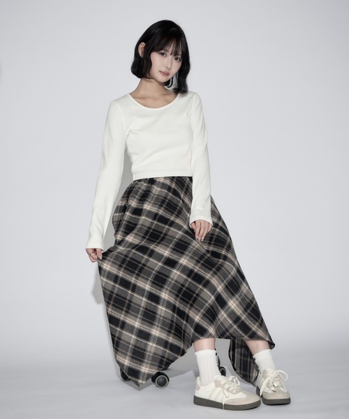 tinkerend(ティンカーエンド)の「Vintage-style Checked Asymmetry Skirt / ヴィンテージ風チェックアシンメトリースカート(スカート・レディース・ブラック/ネイビー・FREE)」の6枚目の写真