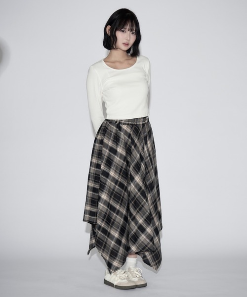 tinkerend(ティンカーエンド)の「Vintage-style Checked Asymmetry Skirt / ヴィンテージ風チェックアシンメトリースカート(スカート・レディース・ブラック/ネイビー・FREE)」の12枚目の写真