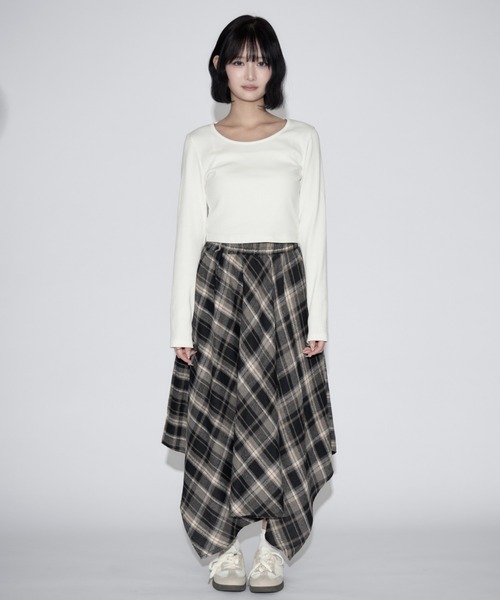 tinkerend(ティンカーエンド)の「Vintage-style Checked Asymmetry Skirt / ヴィンテージ風チェックアシンメトリースカート(スカート・レディース・ブラック/ネイビー・FREE)」の11枚目の写真