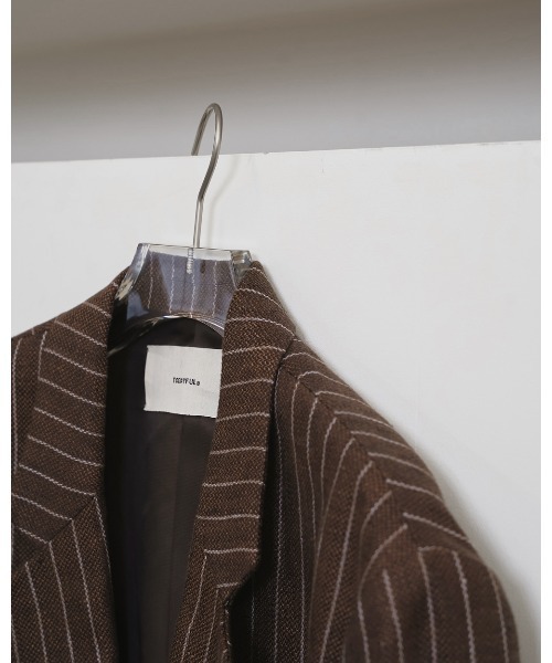 TODAYFUL(トゥデイフル)の「Boyfriend Stripe Linen Jacket(テーラードジャケット・レディース・ブラウン・36inch/38inch)」の7枚目の写真