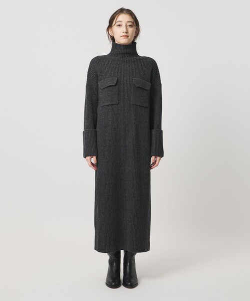 SACRA（サクラ）の「＜SACRA＞Wポケット タートル リブ ワンピース（ワンピース・レディース・ダークグレー/ブラック・38）」の6枚目の写真