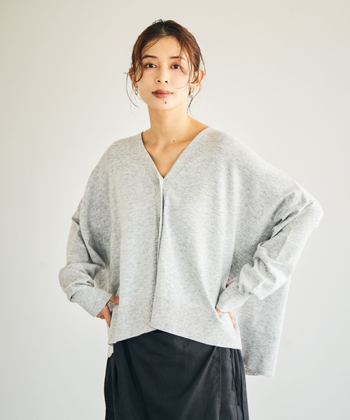 studio CLIP（スタディオクリップ）の「12ゲージウールミックスVネックニットカーディガン（カーディガン/ボレロ・レディース・ネイビー/キャメル/ライトグレー/グリーン・FREE）」の2枚目の写真