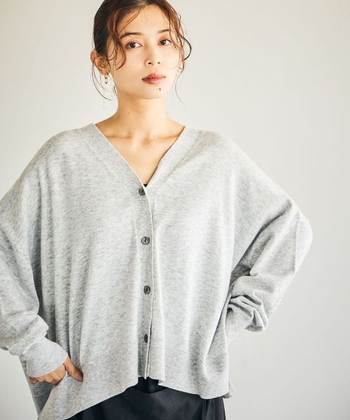 studio CLIP（スタディオクリップ）の「12ゲージウールミックスVネックニットカーディガン（カーディガン/ボレロ・レディース・ネイビー/キャメル/ライトグレー/グリーン・FREE）」の22枚目の写真