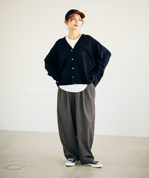 studio CLIP（スタディオクリップ）の「12ゲージウールミックスVネックニットカーディガン（カーディガン/ボレロ・レディース・ネイビー/キャメル/ライトグレー/グリーン・FREE）」の6枚目の写真