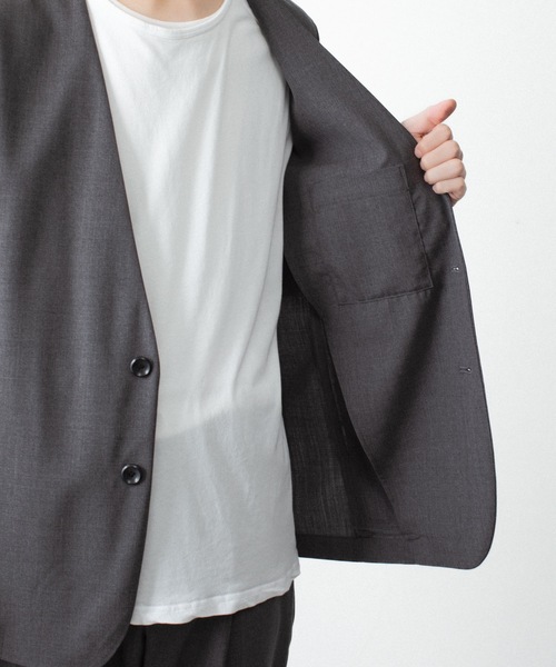 ATTACHMENT（アタッチメント）の「WO/TA ストレッチトロ カラーレスJKT / WO/TA STRETCH TRO COLLARLESS JKT（ノーカラージャケット・メンズ・ダークグレー/ブラック/グレー・3/2/1）」の11枚目の写真