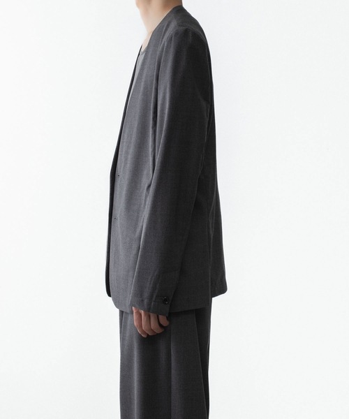 ATTACHMENT(アタッチメント)の「WO/TA ストレッチトロ カラーレスJKT / WO/TA STRETCH TRO COLLARLESS JKT(ノーカラージャケット・メンズ・ダークグレー/ブラック/グレー・3/2/1)」の4枚目の写真