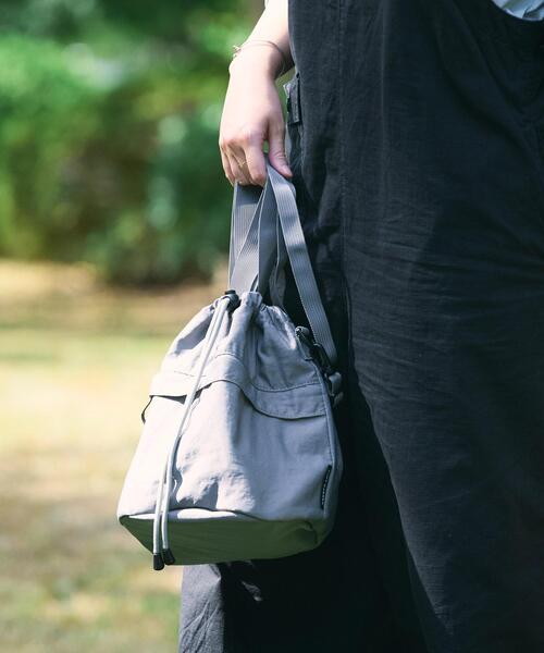 EKAL（エカル）の「TINY GARDEN PRODUCTS　ストロール2WAYバッグ（ショルダーバッグ・レディース・グレー/ブラック/カーキ・ONE）」の2枚目の写真