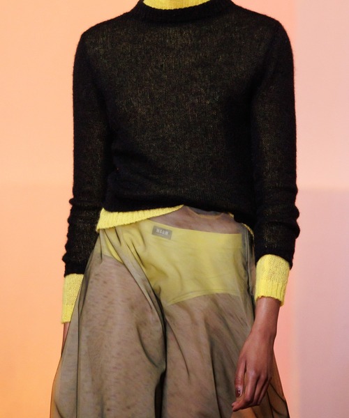 MSGM（エムエスジーエム）の「SUPER LIGHT シアーニット（ニット/セーター・レディース・ブラック/イエロー/ライラック・S/M）」の16枚目の写真