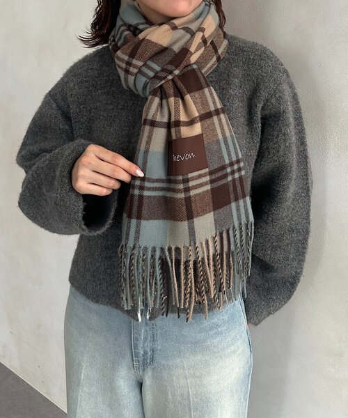 Thevon（ゼボン）の「ソフトタッチカラーストール（マフラー・レディース・ブラウン/ボルドー/イエロー/オフホワイト・FREE）」の11枚目の写真