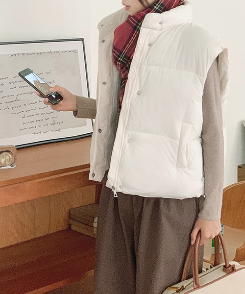 frunco(フランコ)の「【ZOZOTOWN限定】中綿スタンドカラーベスト(ダウンベスト・レディース・イエロー/ホワイト/ピンク/ブルー/ブラック・FREE)」の10枚目の写真
