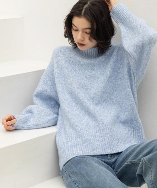 OPAQUE.CLIP（オペークドットクリップ）の「ふわふわハイネックニット【洗濯機OK】（ニット/セーター・レディース・ピンク系/ダークブラウン/レッド系1/ライトイエロー系/グリーン/ブルー系その他/グレー/オフホワイト/ブラック系7/ライトパープル/オレンジ系その他5/ブルー系5・40/38/42）」の8枚目の写真