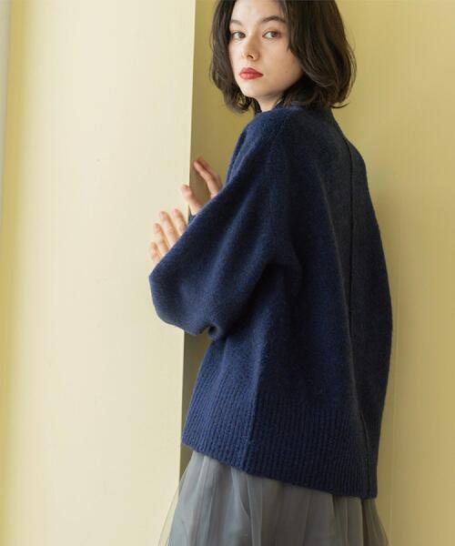 OPAQUE.CLIP（オペークドットクリップ）の「ふわふわハイネックニット【洗濯機OK】（ニット/セーター・レディース・ピンク系/ダークブラウン/レッド系1/ライトイエロー系/グリーン/ブルー系その他/グレー/オフホワイト/ブラック系7/ライトパープル/オレンジ系その他5/ブルー系5・40/38/42）」の7枚目の写真