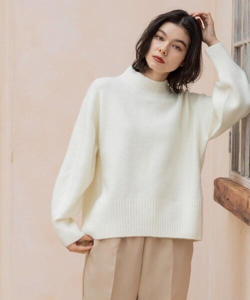 OPAQUE.CLIP（オペークドットクリップ）の「ふわふわハイネックニット【洗濯機OK】（ニット/セーター・レディース・ピンク系/ダークブラウン/レッド系1/ライトイエロー系/グリーン/ブルー系その他/グレー/オフホワイト/ブラック系7/ライトパープル/オレンジ系その他5/ブルー系5・40/38/42）」の18枚目の写真