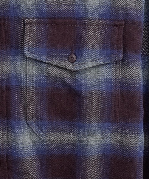 VANS(バンズ)の「BIXBY フランネルシャツ / Bixby Plaid Flannel Dark Port/ VN000P80F0L1(シャツ/ブラウス・メンズ・プラム・LARGE/MEDIUM/SMALL/X-LARGE)」の4枚目の写真