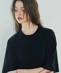 CPGN STUDIO（コンパーニョ）の「フラワーステッチ刺繍半袖ブラック（Tシャツ/カットソー）」